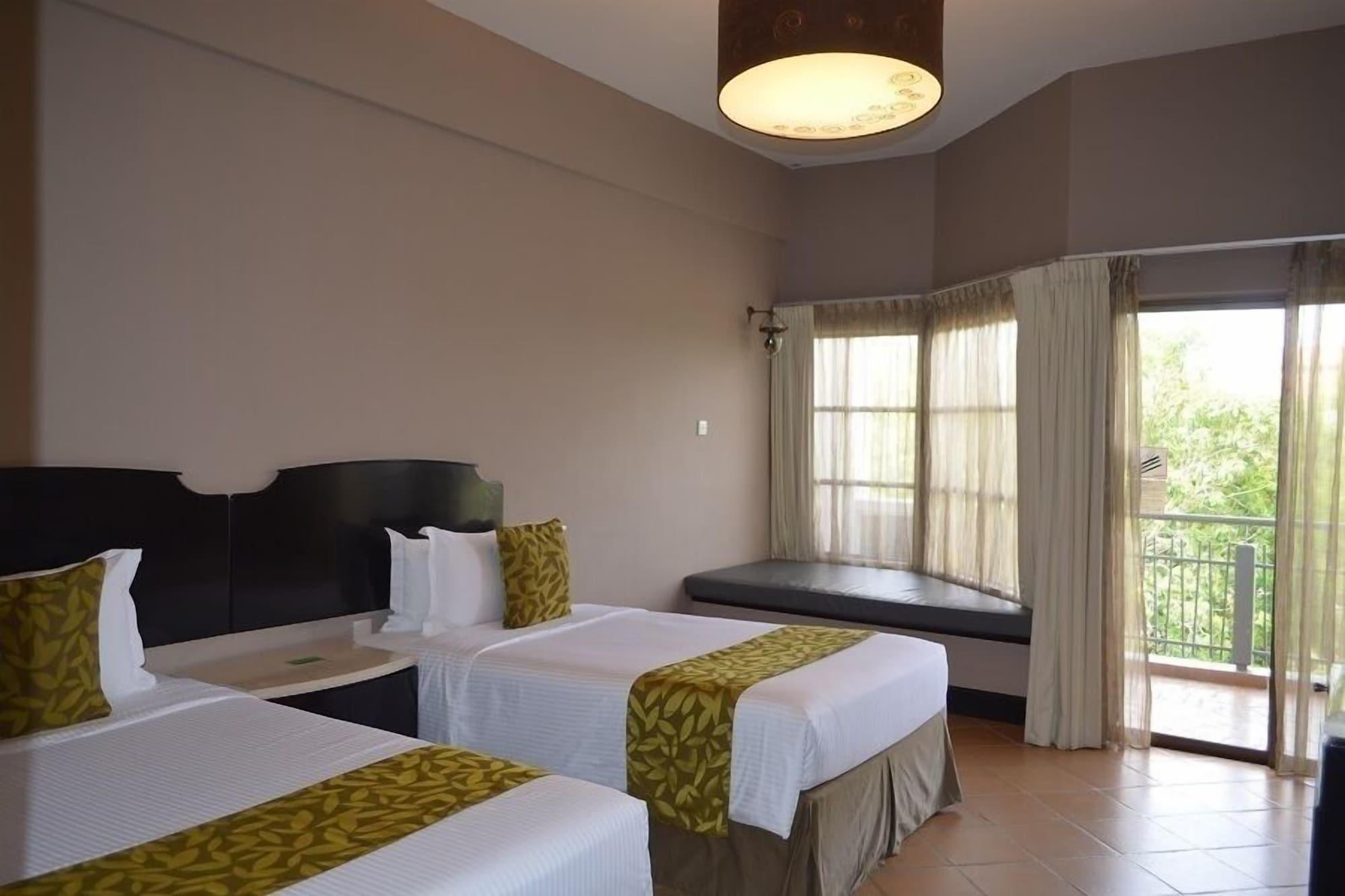 Thistle Port Dickson Resort מראה חיצוני תמונה Deluxe Room